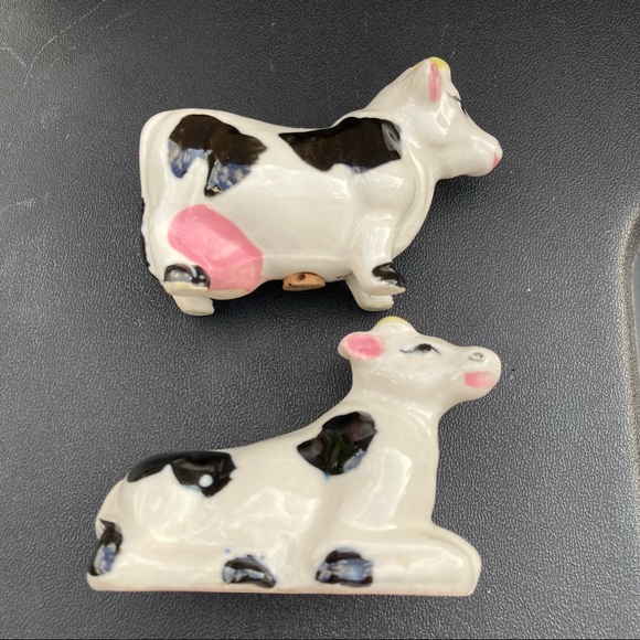Cow Salt & Pepper Shakers - Picture 4 of 7